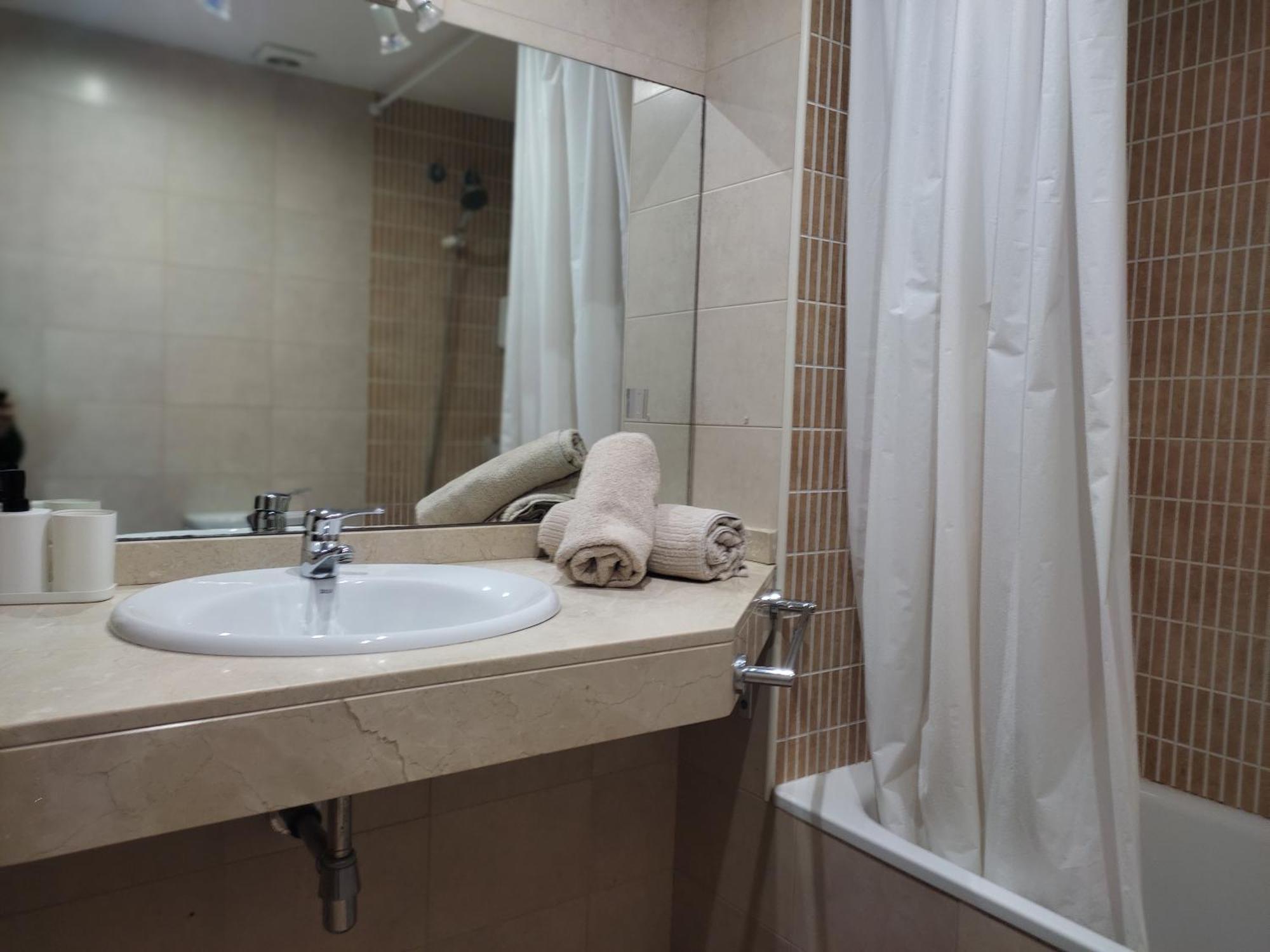 Ap4Us B1 - Apartment For Us - Sightseeing & Beach Near To Barcelona Badalona Luaran gambar